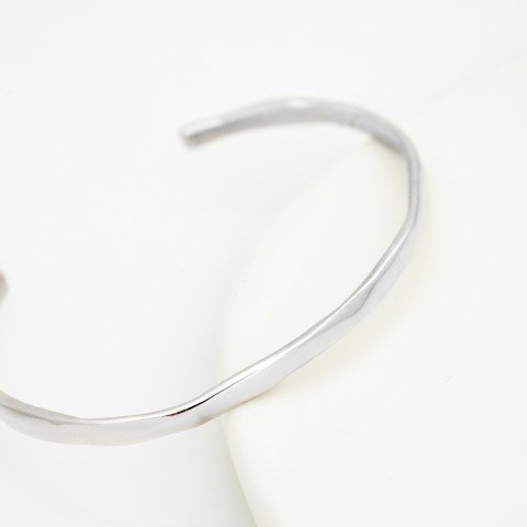 Bold Flat Bracelet