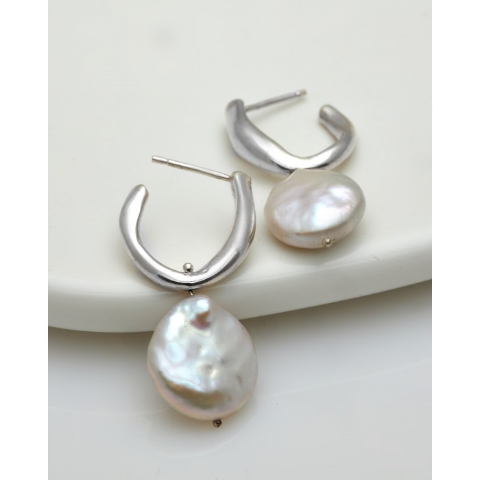 Pearl Studs