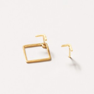 Amy Square Earrings