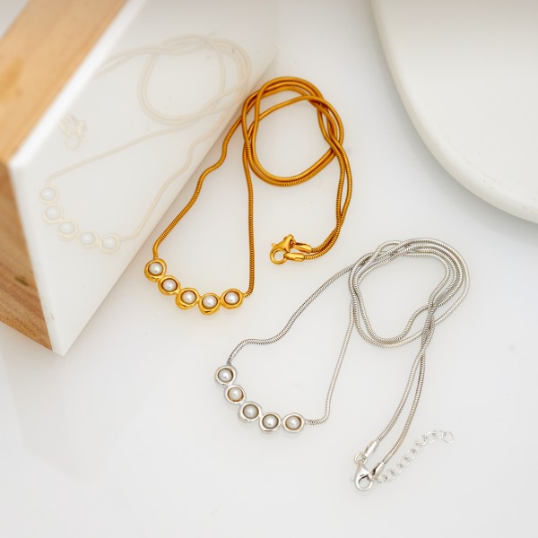 5 Pearl necklace