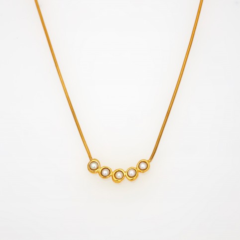 5 Pearl necklace