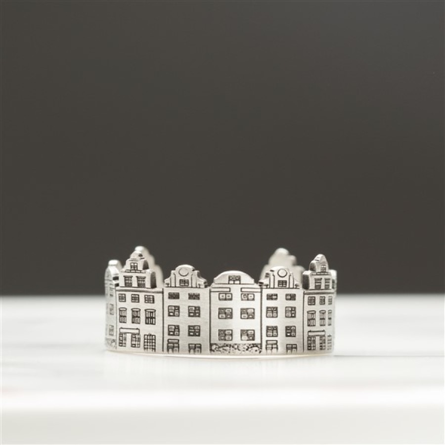 Πόλη Δαχτυλίδι